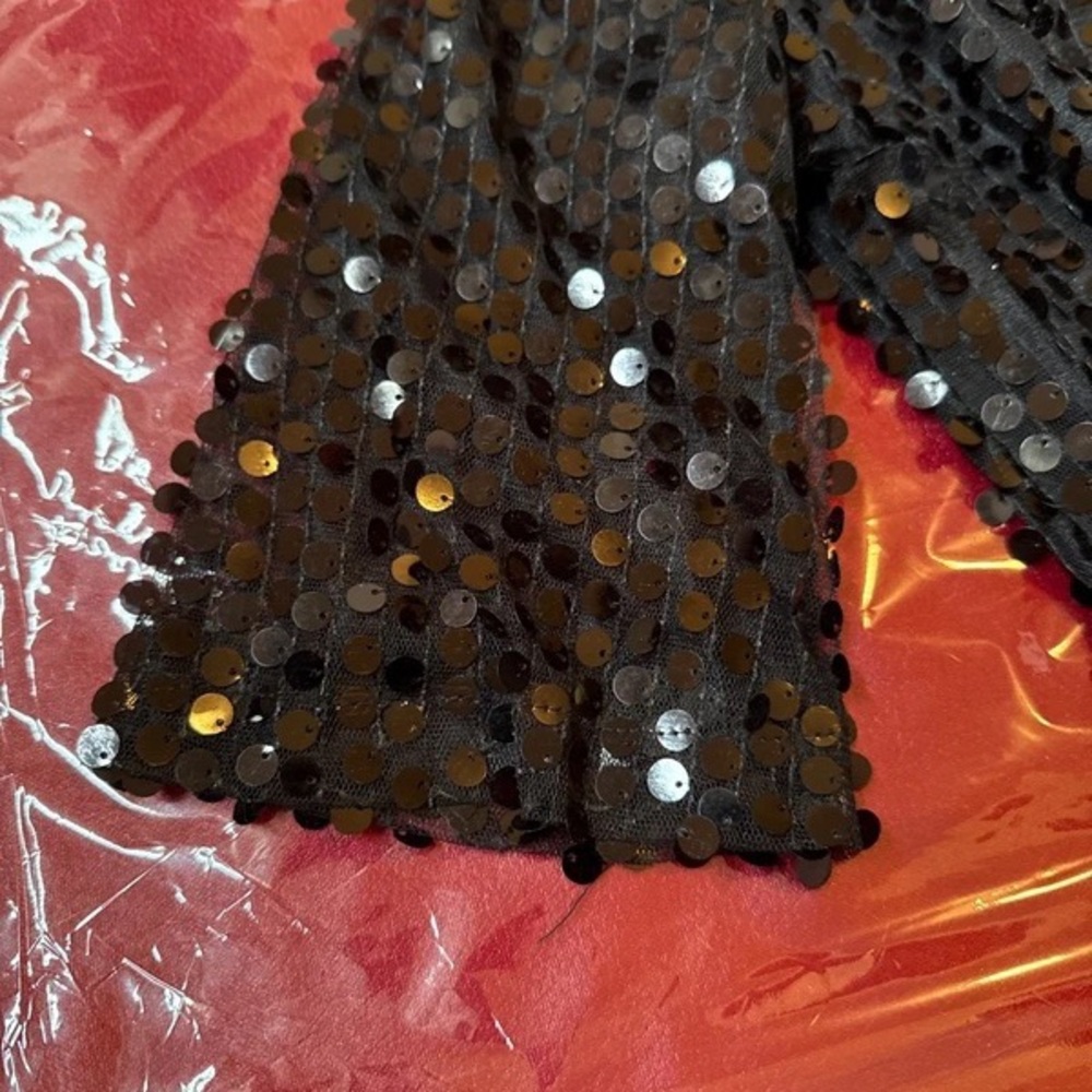 Black Sequin Women’s Top - Picture 3 of 4